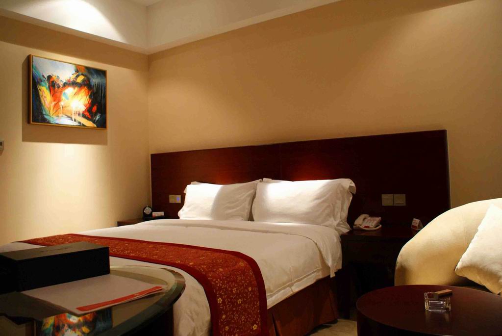 昆山格林菲爾有限公司華美達大酒店制服設(shè)計方案