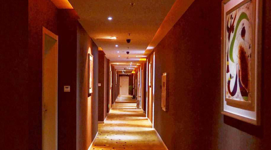 歐米羅酒店整體工作人員制服設(shè)計(jì)成功案例