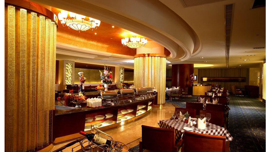 吉臣酒店員工制服設(shè)計成功案例